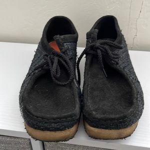 Clarks Wallabe in Black Rafia, Men’s size 10.5